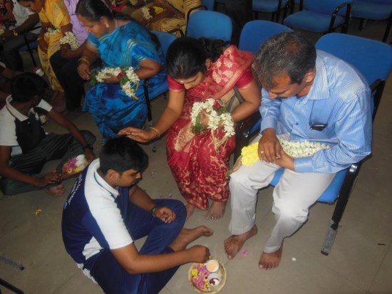 Paadha poojai